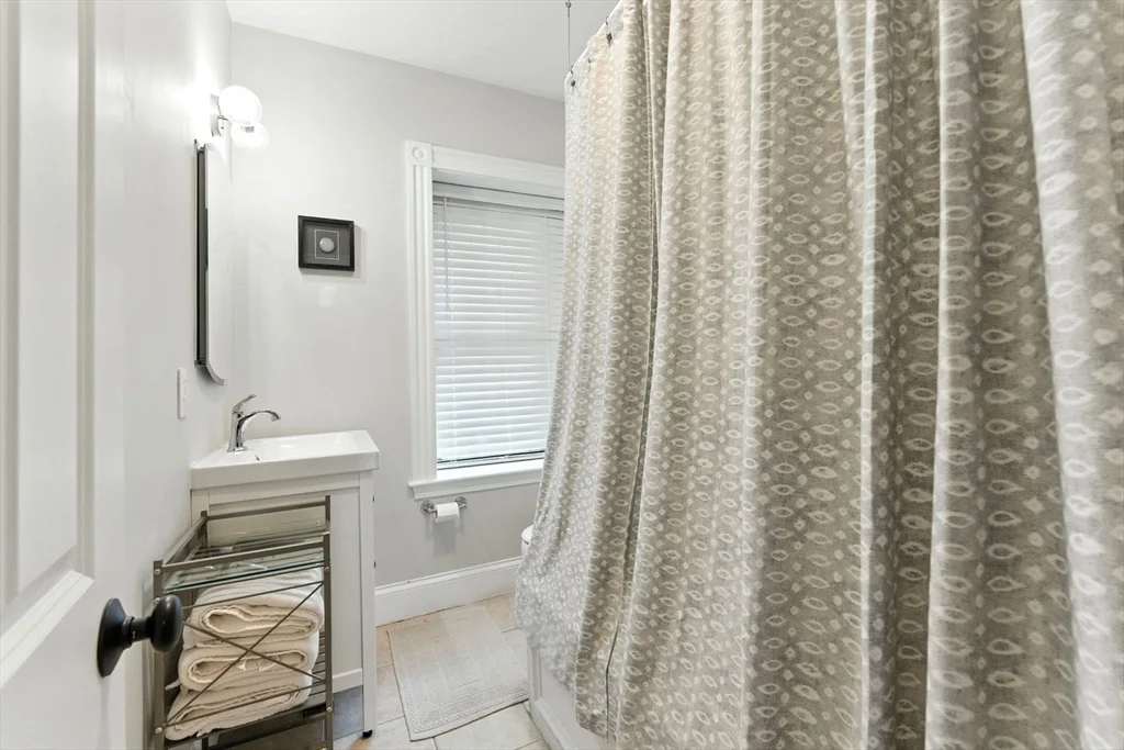 19 Medford St, Chelsea