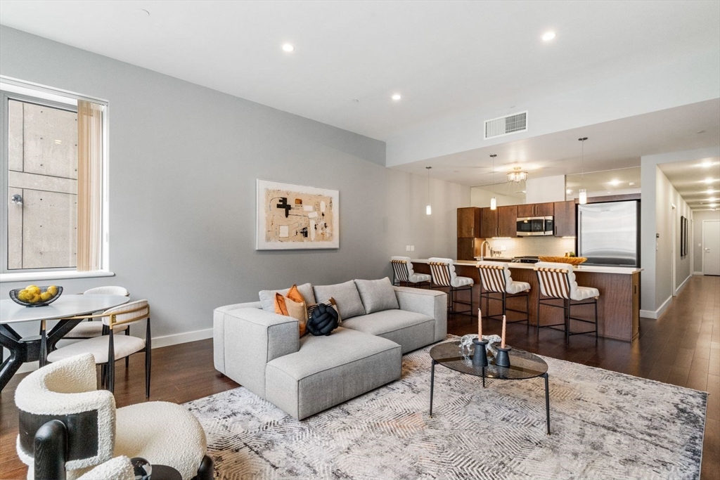 43 Westland Ave, Back Bay