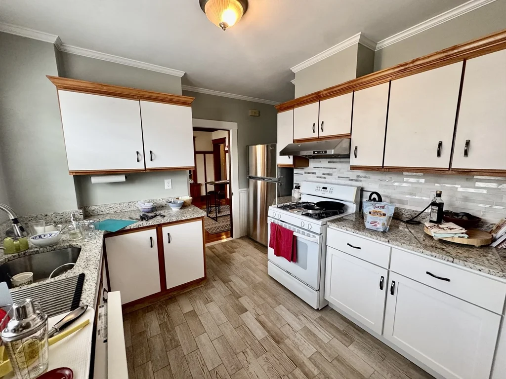 108 Redlands Rd, West Roxbury