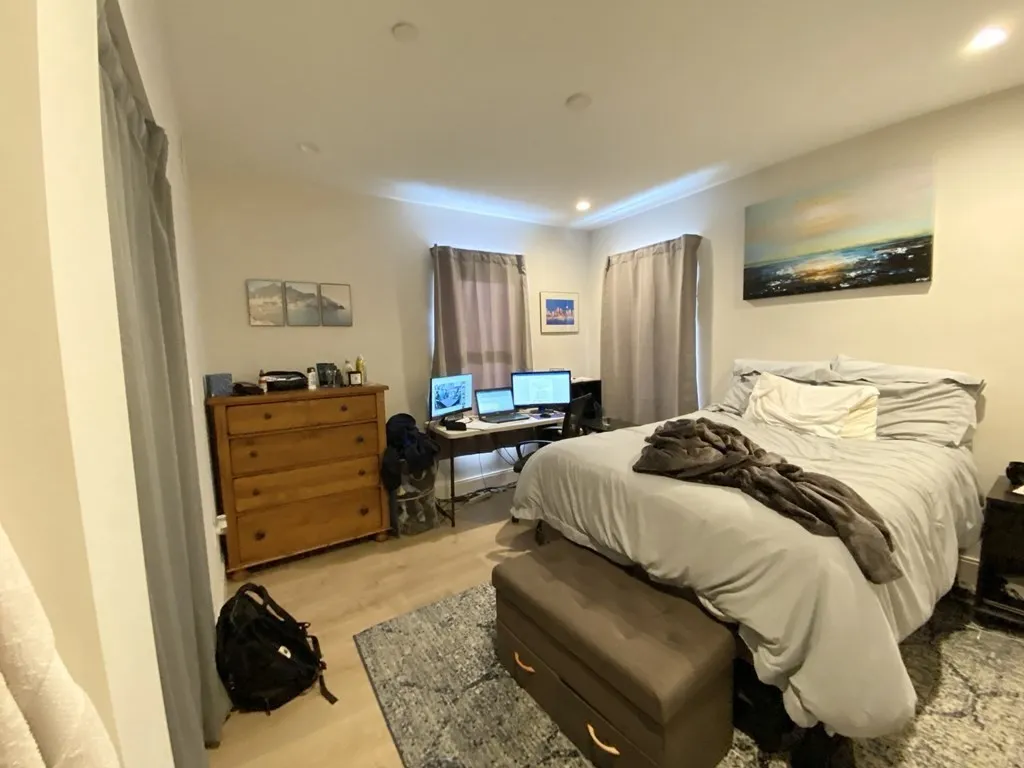 118 Buttonwood, Boston