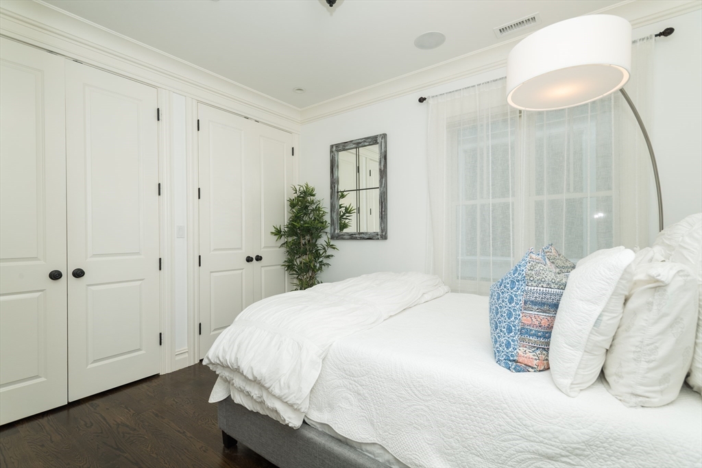 3 M St, South Boston