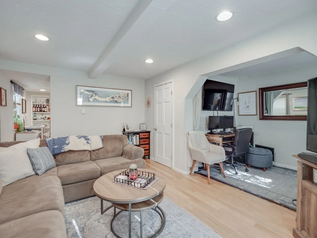 28 Mercer, South Boston's Dorchester Heights