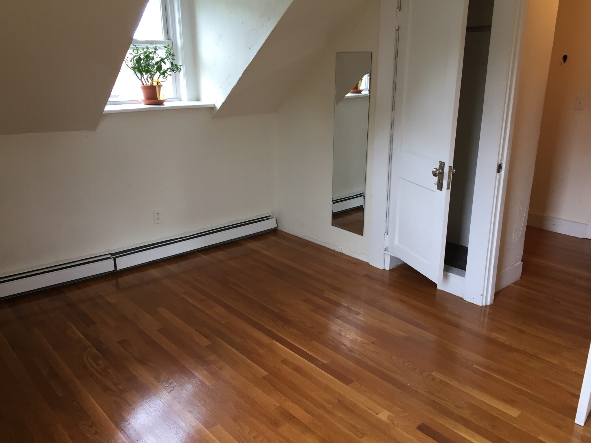 187 Beacon St, Ward Two