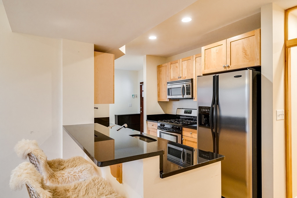 210 Broadway, Everett