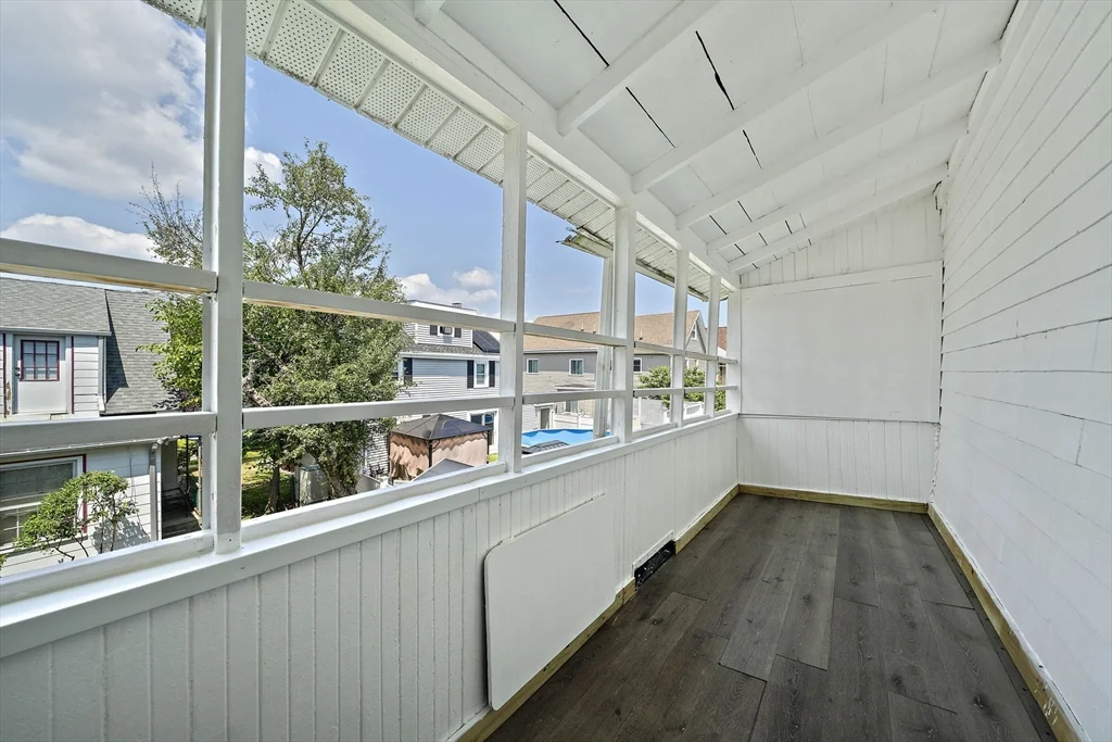 14 Stuart St, Everett