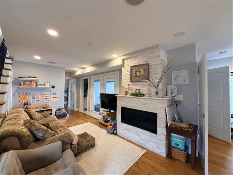 3 Village St, Ward Two