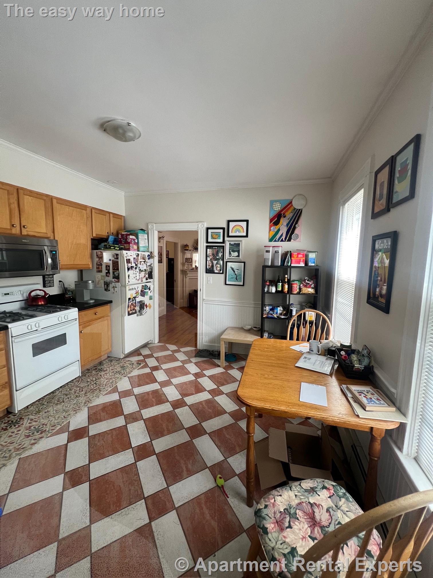 82 Holland St, Davis Square