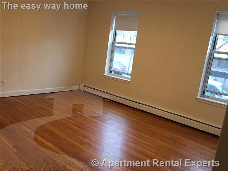 160 N Beacon St, Brighton