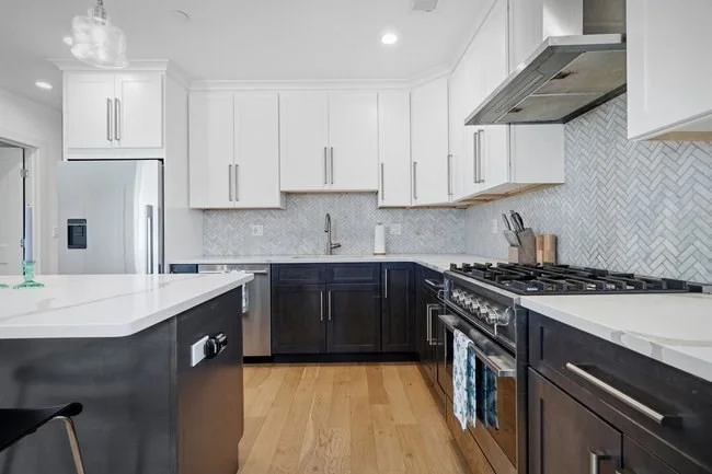 946 Saratoga St, East Boston