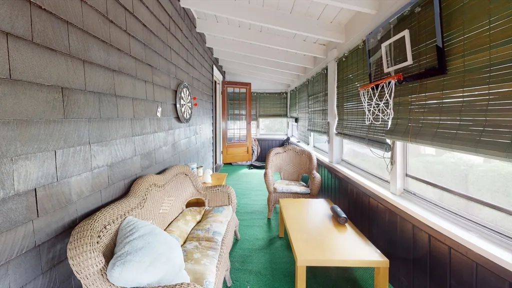 60 Pinkert St, Medford