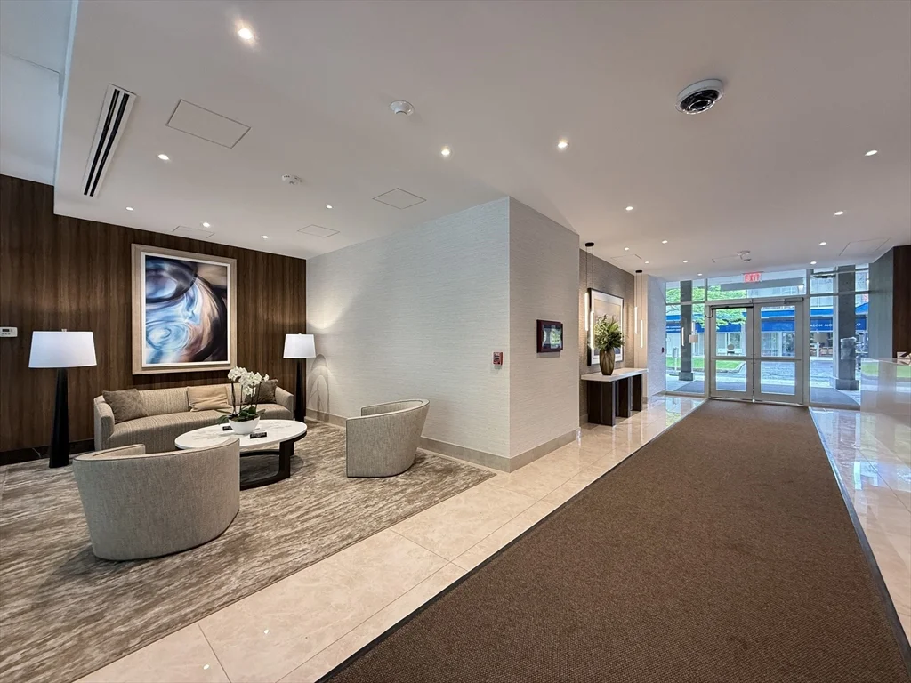 99 Pond Ave, Brookline Village