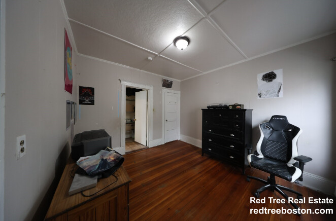 62 Empire St, Allston