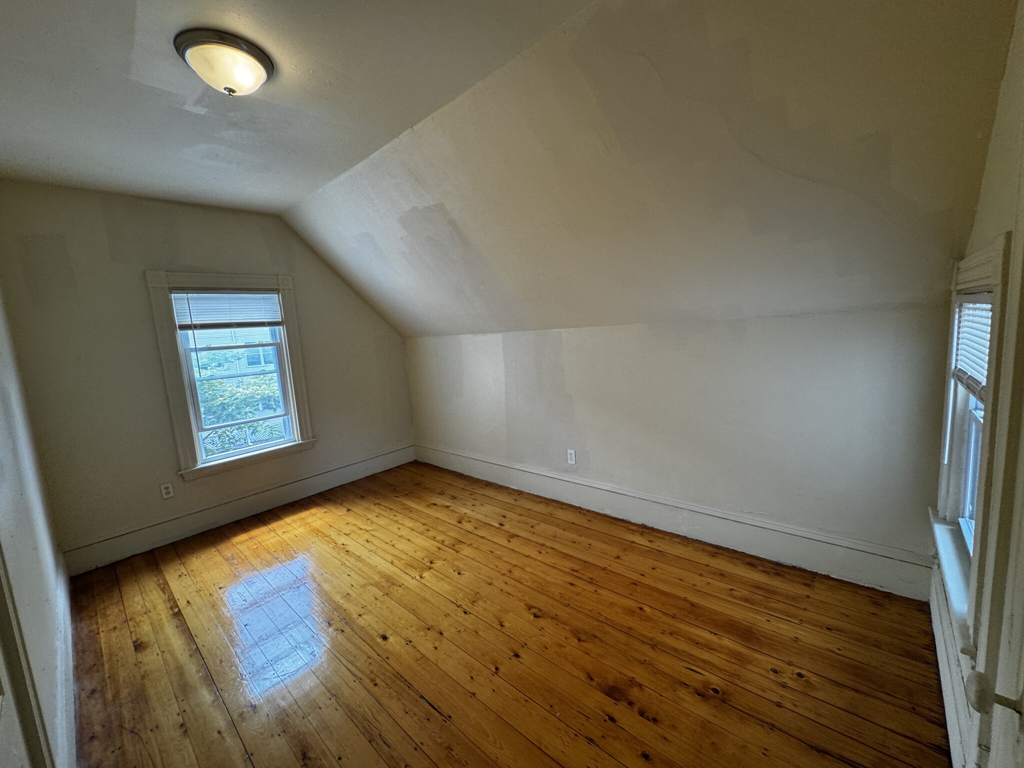 374 Highland Ave, Davis Square