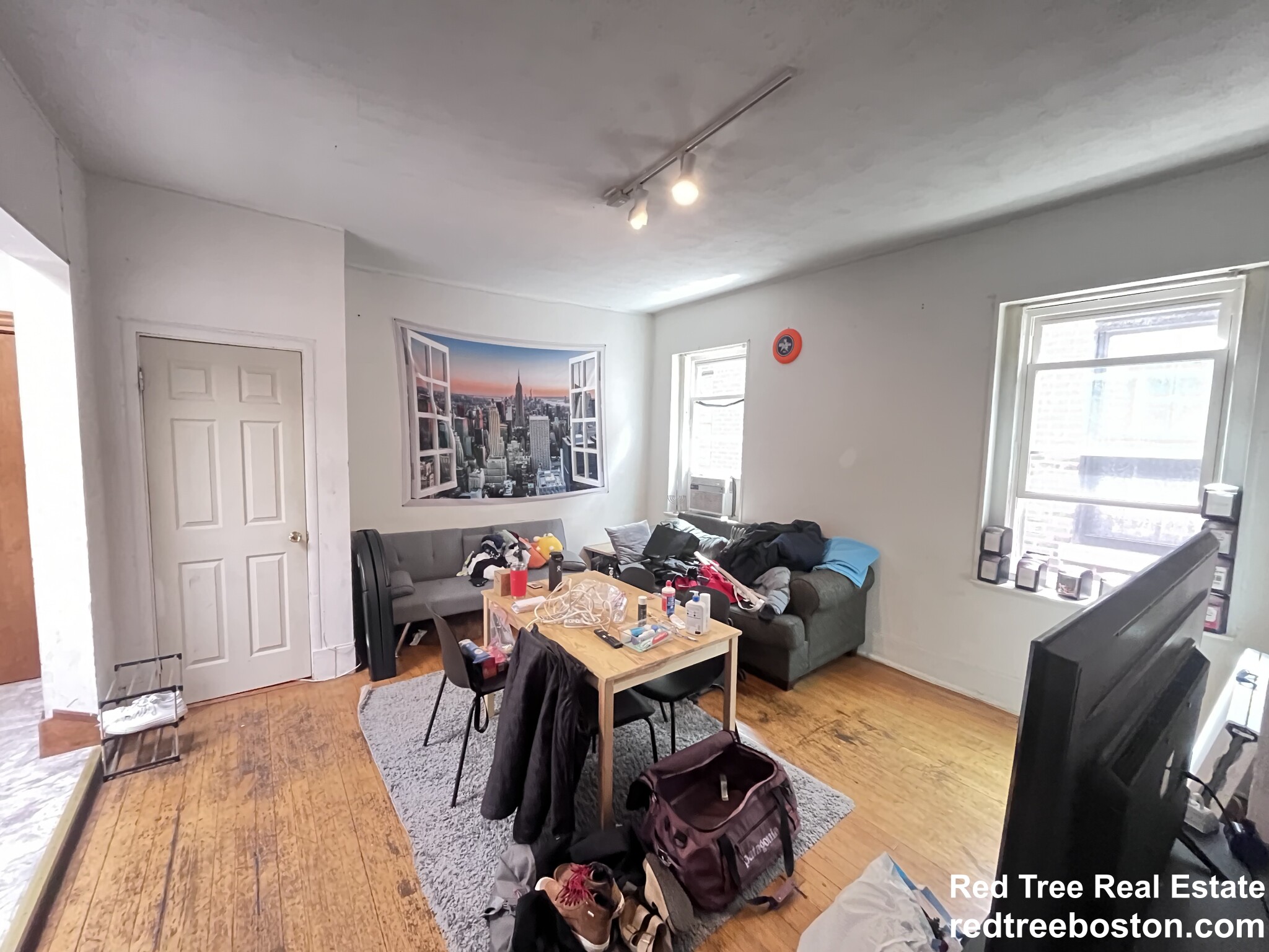 17 Aberdeen St, Fenway