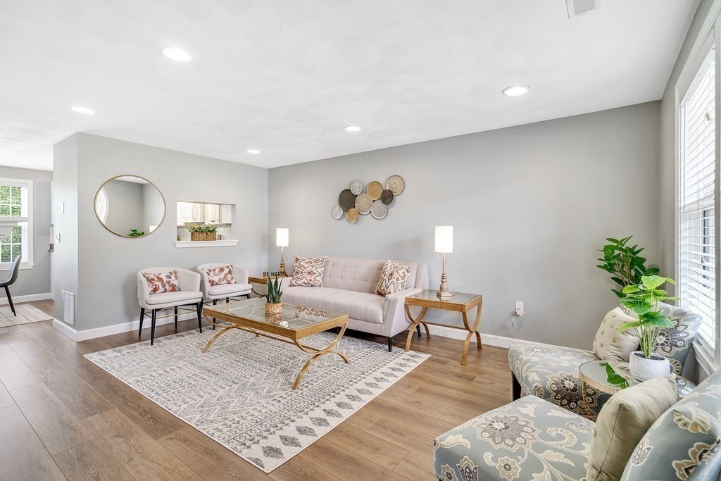 74 Juniper Ln, Tewksbury