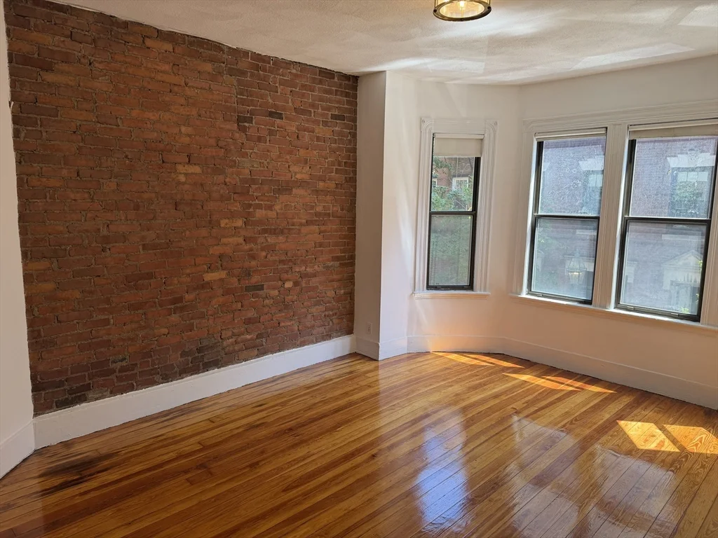 35 Revere St, Beacon Hill