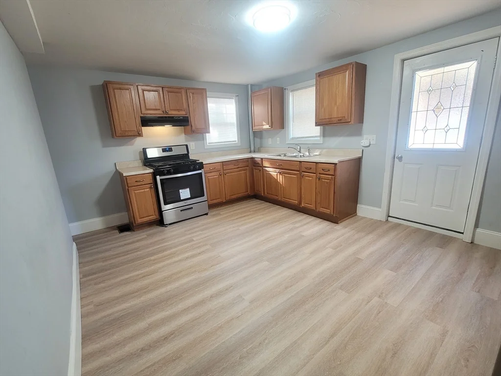 237 Colburn St, Dedham