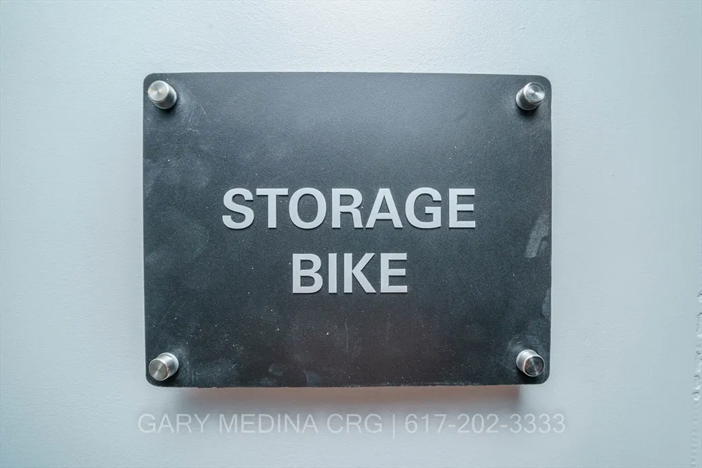 132 Sherman St, Neighborhood Nine