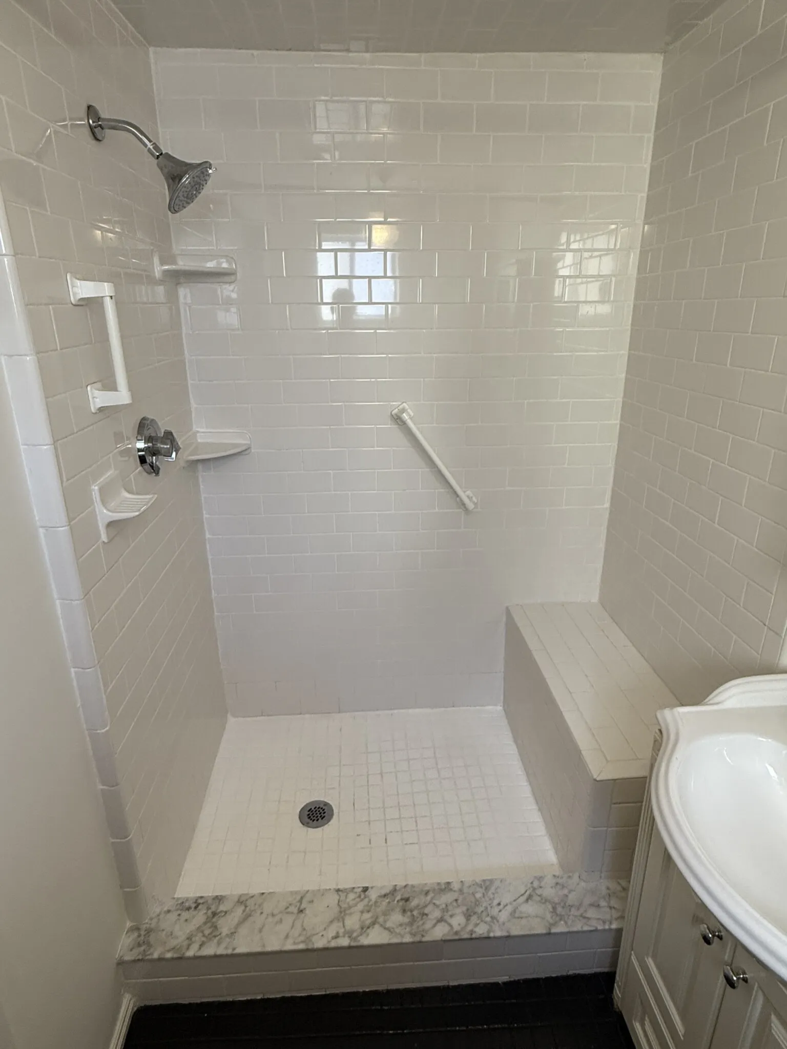 27 Holton St, West Somerville