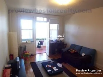 1638 Commonwealth Ave, Brighton