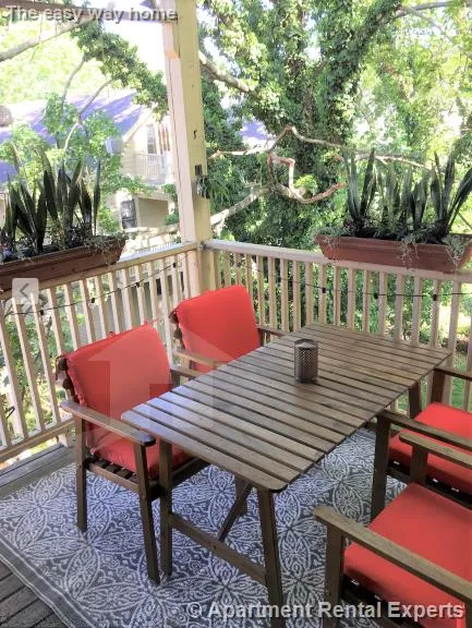 6 Poplar Rd, Huron Village