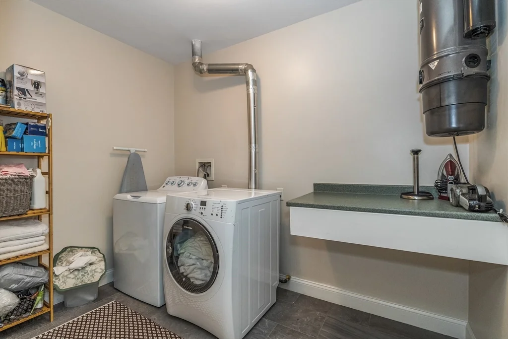 9 Washington Ave, Woburn