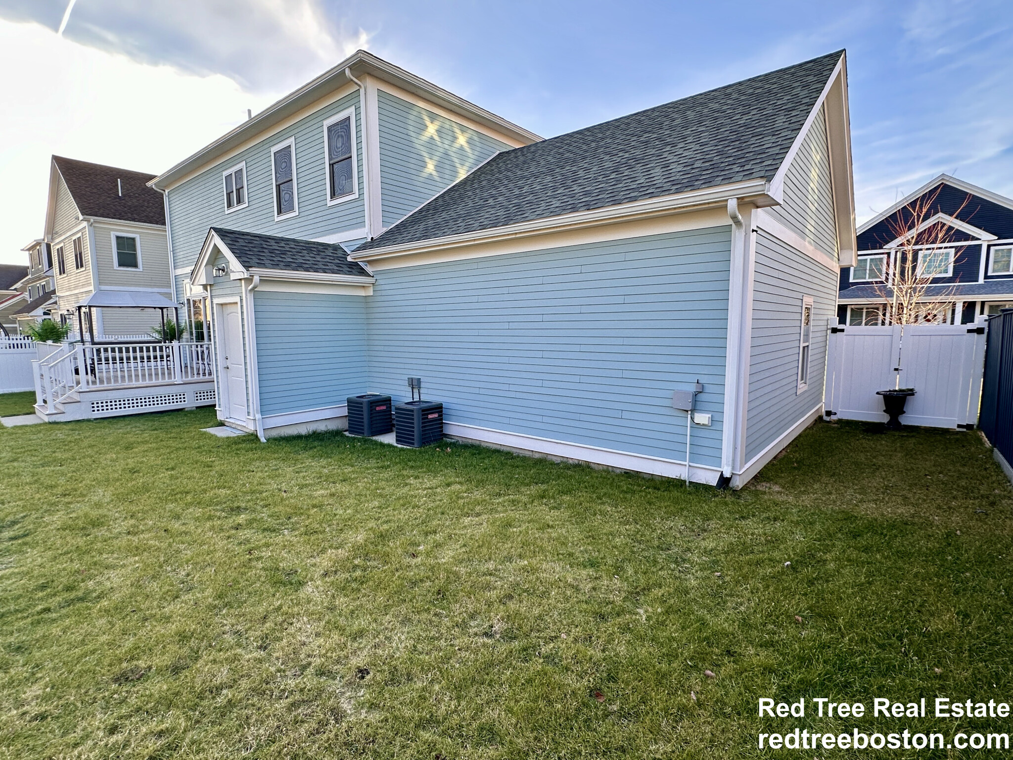 18 Senator Bolling Cir, Dorchester