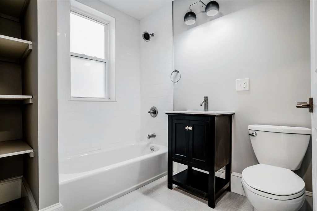 59 Strathmore Rd, Brighton