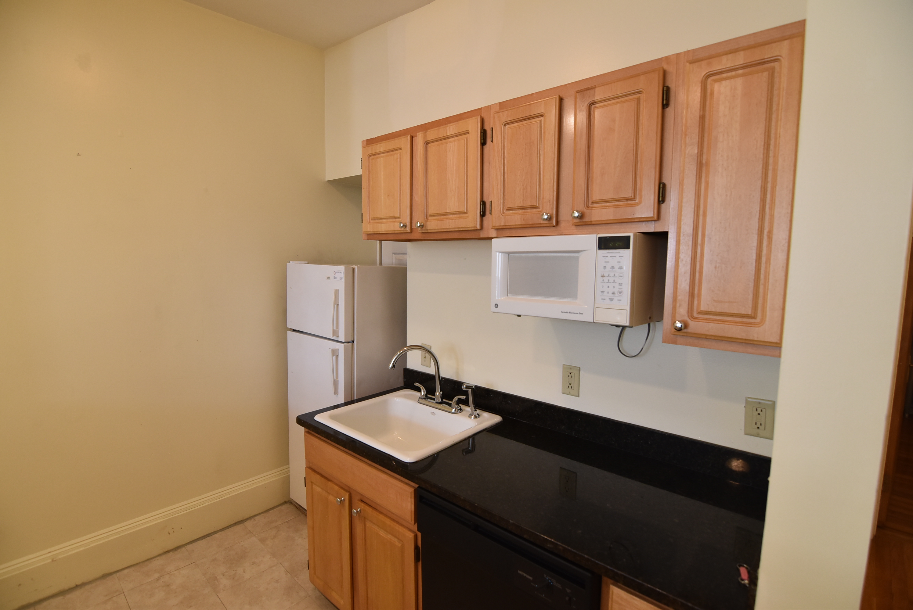 51 Queensberry St, Fenway