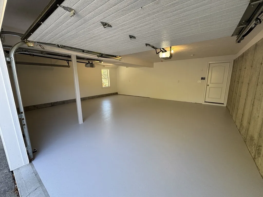 55 Wenham Rd, Carver