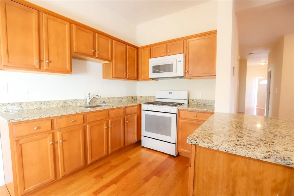 29-33 Highland Ave, Fitchburg