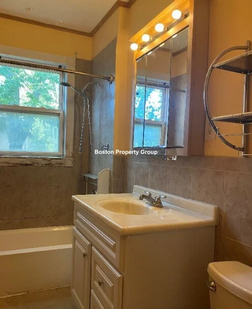 55 Sacramento St, Baldwin