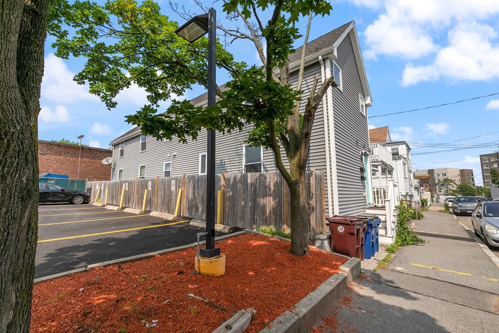 25 Beachland Ave, Revere Beach