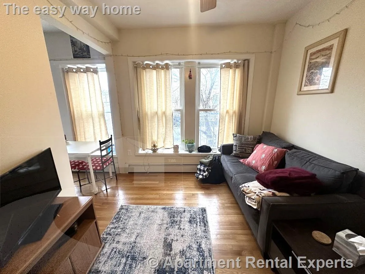 1056 Cambridge St, East Cambridge