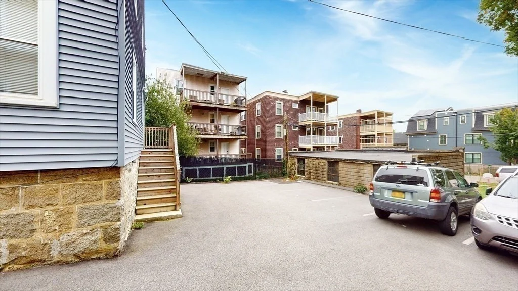 6 Ashmont Ct, Dorchester