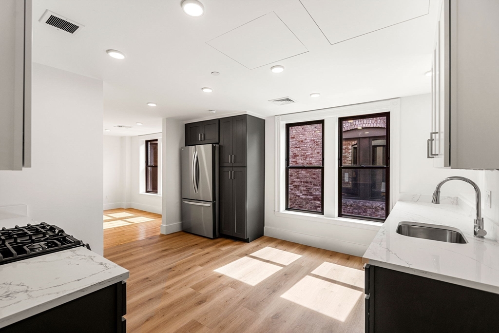 434 Massachusetts Ave, Cambridgeport