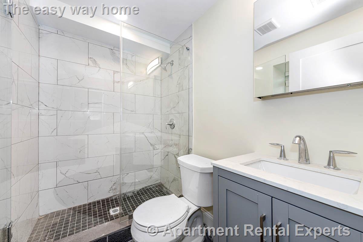 70-72 Stanley Ave, Tufts