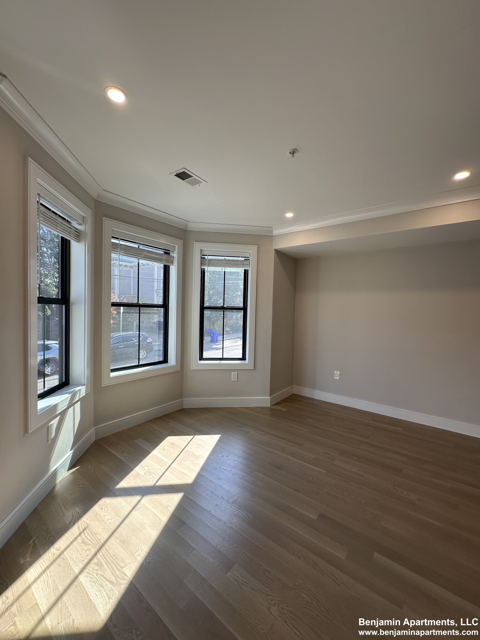 279 Lamartine St, Jamaica Plain