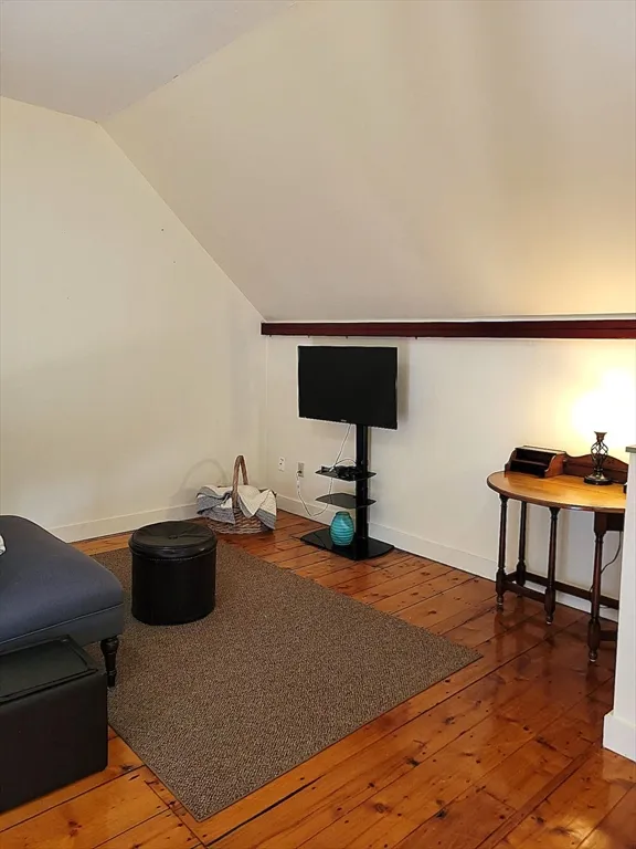 90 Orchard St, Leominster