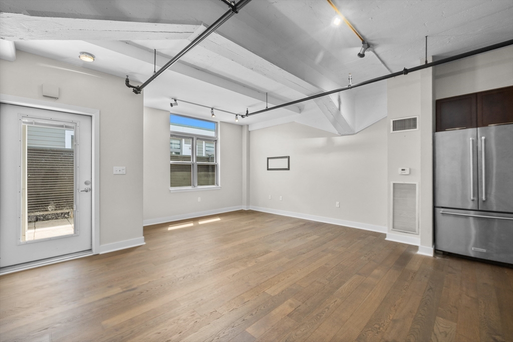 166 Ter, Mission Hill