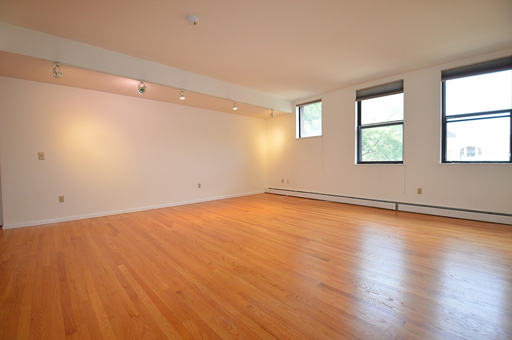 50 Winchester St, Coolidge Corner