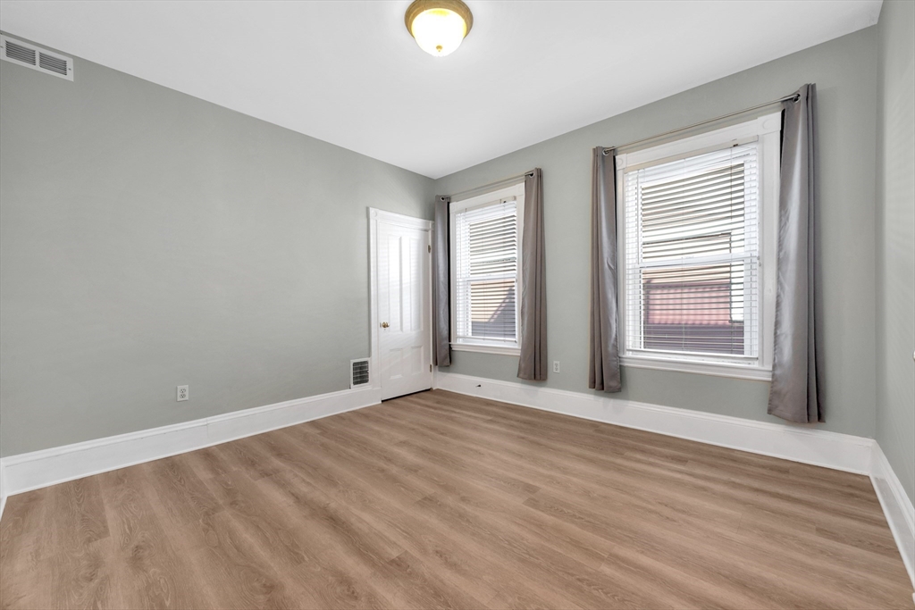 6 Bellflower St, Dorchester