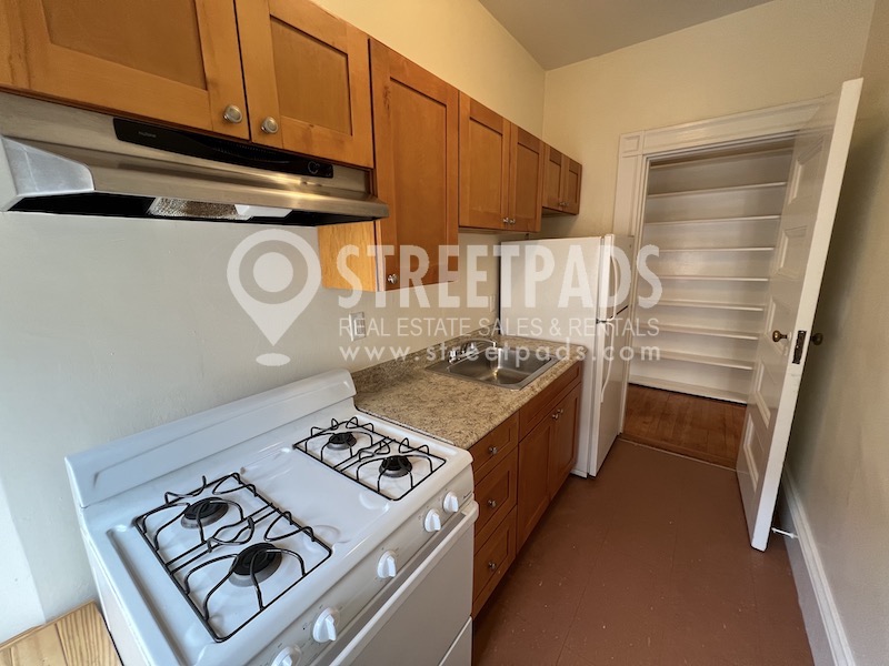 2 Ware St, Mid-Cambridge