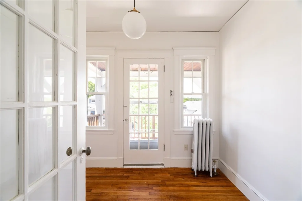 8-10 York Ave, Watertown
