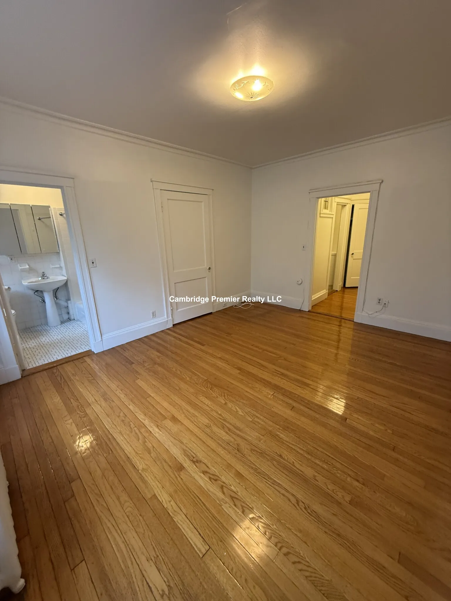 5 Concord Ave, Neighborhood Nine