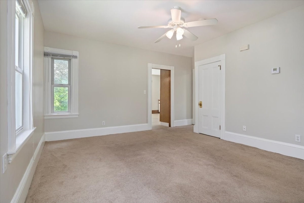 40 Whitehall St, East Dedham