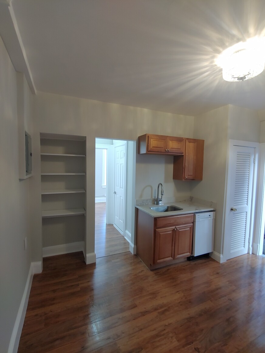 220 Hanover St, North End