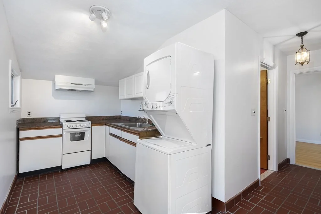 789 Shirley St, Winthrop