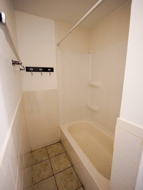 4 Greenwood St, Worcester