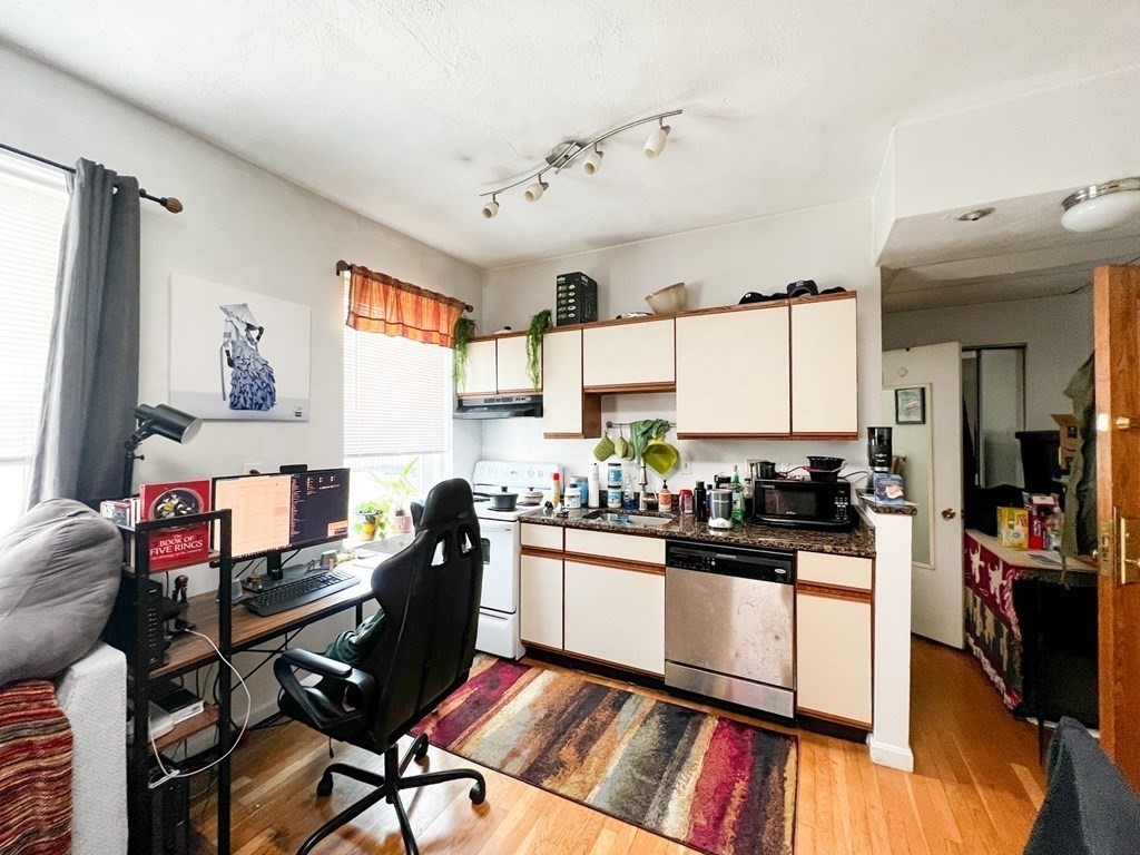 1427 Commonwealth Ave, Allston